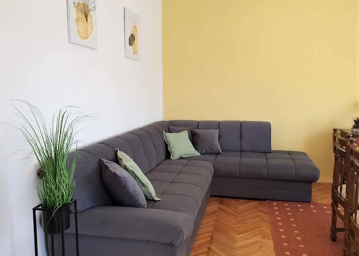 Apartman In 5493